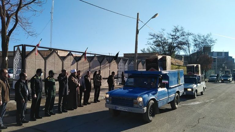 آیین توزیع ۳۰ سری جهیزیه بین زوجهای جوان سنقروکلیایی برگزار شد