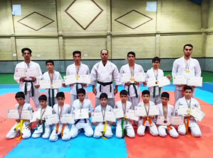 کسب ۲۹ مدال ارزشمند در مسابقات کاراته قهرمانی استان کرمانشاه توسط کاراته کاران سنقری