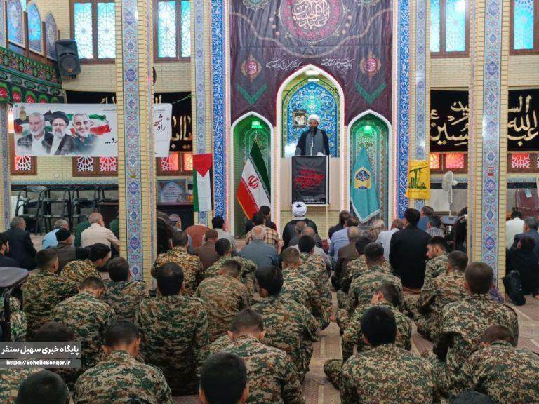 برگزاری نماز جمعه شهرستان سنقروکلیایی به امامت حجت الاسلام والمسلمین اکبری