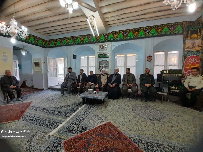 دیدار مقامات عالی استان با خانواده شهدا و بازدید از موکبهای حسینی شهرستان سنقروکلیایی