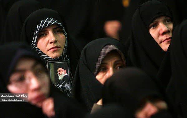 نقش بانوان در جهاد تبیین و دفاع از ارزشها