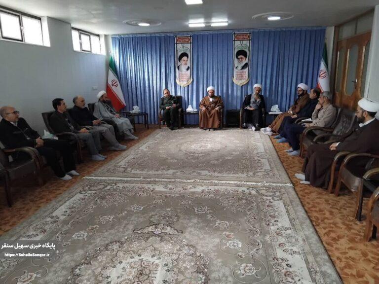 دیدار هیئت امنای جدید مسجد جوادالائمه با امام جمعه شهرستان سنقروکلیایی