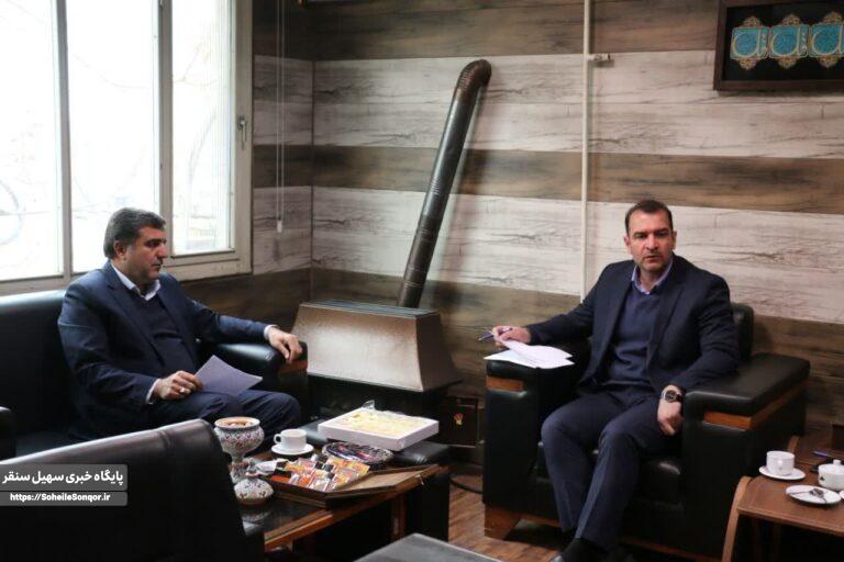 دیدار فرماندار سنقروکلیایی با مدیریت صندوق کارآفرینی امید استان کرمانشاه