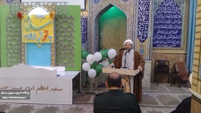 تأکید امام جمعه سنقروکلیایی بر نقش نماز در کاهش آسیبهای اجتماعی و اداری