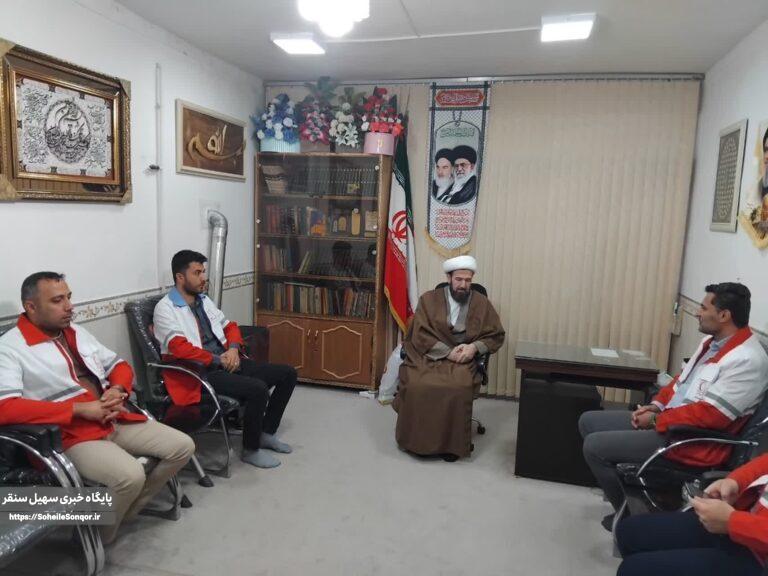 دیدار سرپرست جمعیت هلالاحمر شهرستان سنقر و کلیایی با امام جمعه