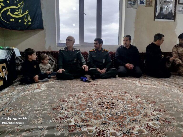 دیدار با خانواده شهداء جنگرمضان در سنقروکلیایی