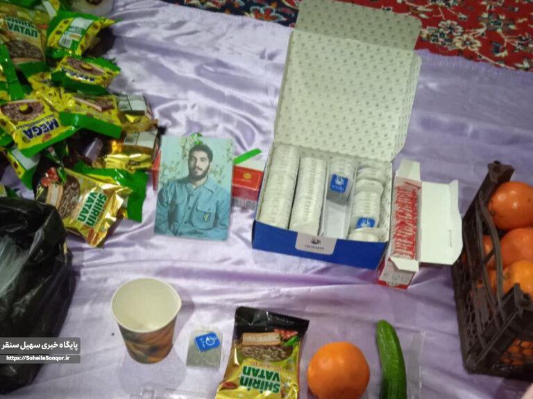 توزیع ۳۶۰ پک (تغذیه) توسط گروه جهادی شهید ابراهیم هادی در میان رزمندگان جنگ رمضان