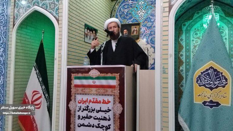 دشمن در تنگه هرمز زمینگیر شد