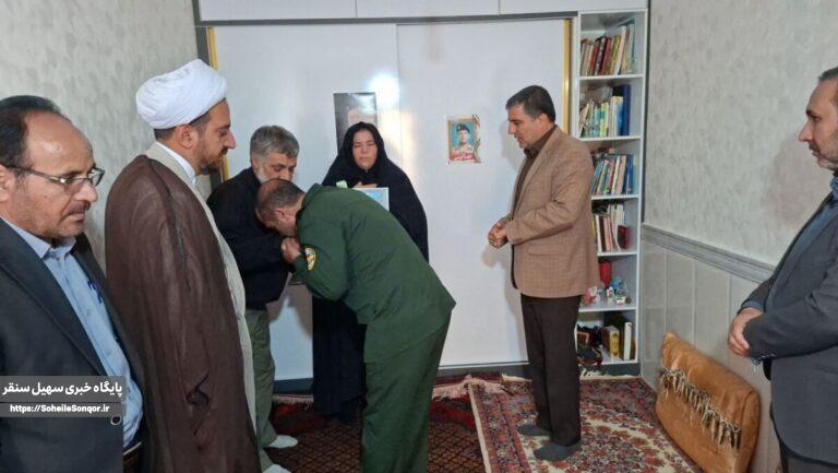 دیدار با خانوادههای معظم شهدای جنگ رمضان سنقروکلیایی